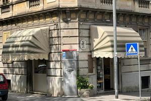 NEGOZIO A TRIESTE