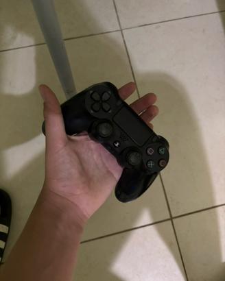 Sony DualShock 4 wirless fontroller per olaystatio