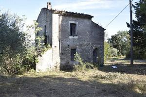 Rustico / Casale di 200 m² con più di 5 locali a S