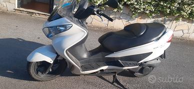 Suzuki Burgman 200 - 2012