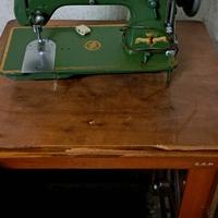 macchina da cucire anni 60
