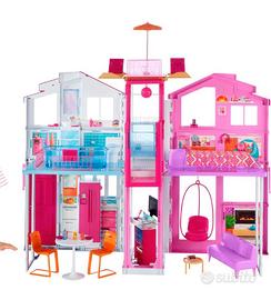 Casa di Barbie a tre piani