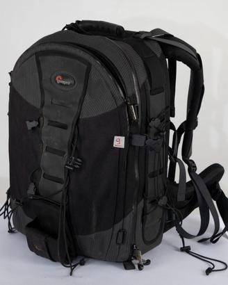 Zaino Lowepro Nature Trekker AW II