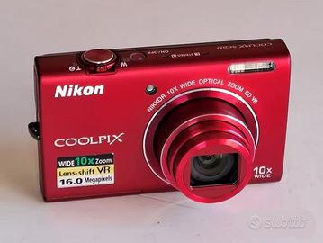 Fotocamera Nikon S6200 zoom ottico 10X come nuova