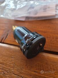 presa USB e voltmetro per BMW moto