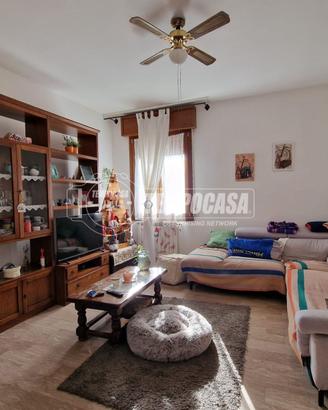 AMPIO QUADRILOCALE A CASINALBO