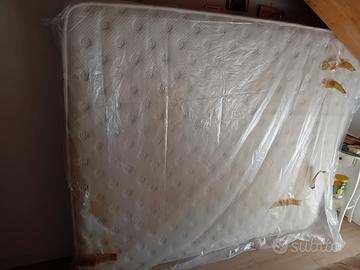 Materasso matrimoniale doppio invernale/estivo