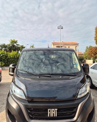 noleggio furgone 9 posti