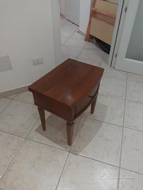 2 comodini in ciliegio