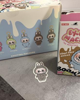 Labubu Excuting Macaron Pop Mart