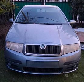 skoda fabia 1.4 benzina  pochi km reali