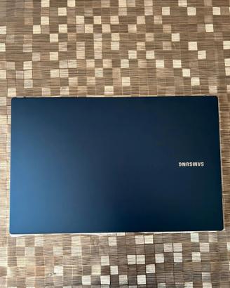 Samsung Galaxy Book Windows 11 Home i5 11th Ram8GB