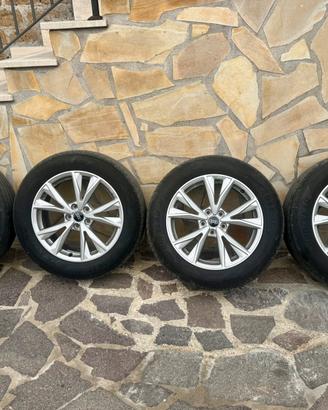 Cerchi originali Audi Q3/Tiguan da 18” + gomme 60%