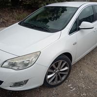 Opel Astra 2010