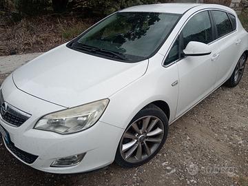 Opel Astra 2010