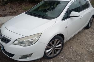 Opel Astra 2010