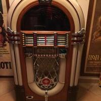 Juke box