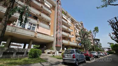 4 LOCALI A FRATTAMAGGIORE