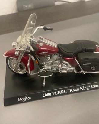 Modellino Harley-Davidson FLHRC Road King Classico