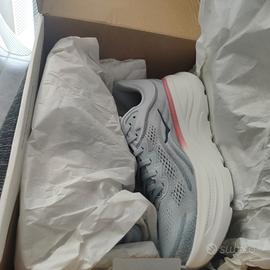 HOKA SCARPE W BONDI 9 – NUOVE, MAI INDOSSATE