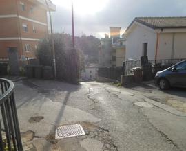 Magazzino garage in via F. Paladini