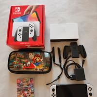 Nintendo Switch OLED+Mario Kart 8 Deluxe+custodia 