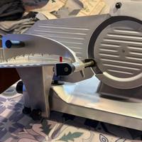 Vendi affettatrice professionale