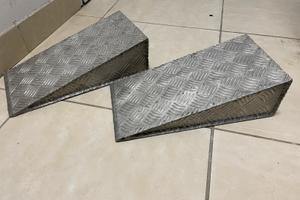 Cunei livellanti in acciaio camper o altri veicoli