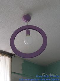 lampadario  design ad anello colore viola 