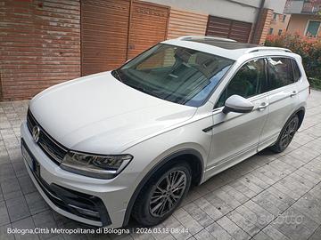 TIGUAN  R-line + TETTO + PELLE + DOPPIO CERCHIO