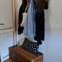 appendiabiti e baule shabbychic country
