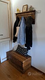 appendiabiti e baule shabbychic country