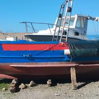 Barca in legno 6m-motore vm 26cv-pronta a navigare