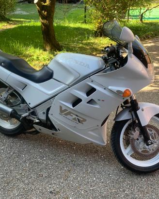 Honda VFR 750