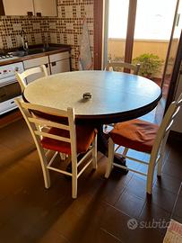 Tavolo da cucina allungabile in legno