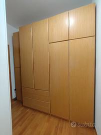 Armadio in finitura legno