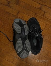 Balenciaga triple S total black