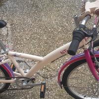 Bicicletta  B Twin