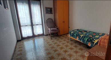 stanza in appartamento condiviso Aversa