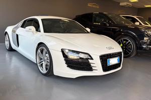 Audi R8 4.2 V8 FSI quattro R tronic