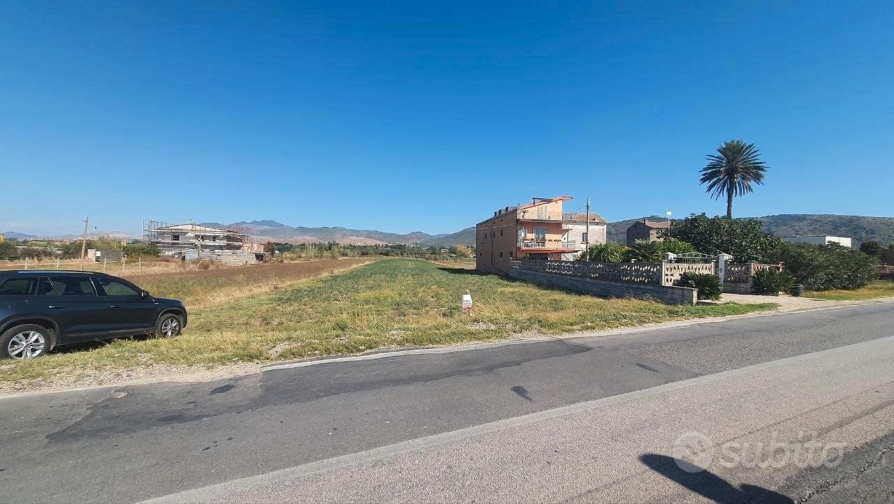 Terreno con pozzo - Vista 2