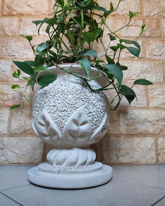 Vaso in pietra leccese 