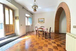 4 LOCALI A NARNI