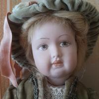 Bambola in porcellana  "Piccole cose di Pieli"