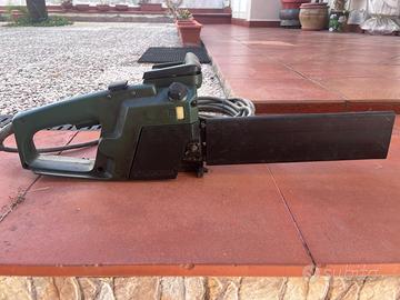 Motosega elettrica Black+Decker