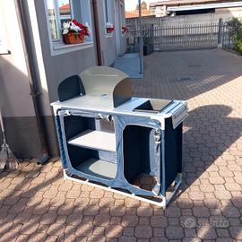 mobile per cucina da campeggio 