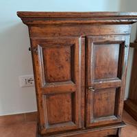 Mobiletto legno antico