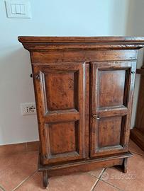 Mobiletto legno antico