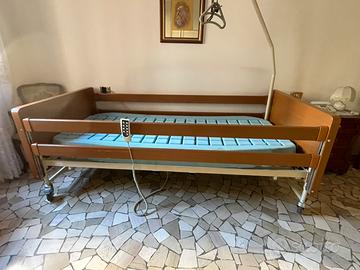 Letto ospedaliero elettrico - Milano Giambellino