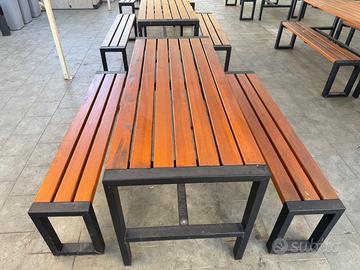 Set tavoli e panche legno e metallo